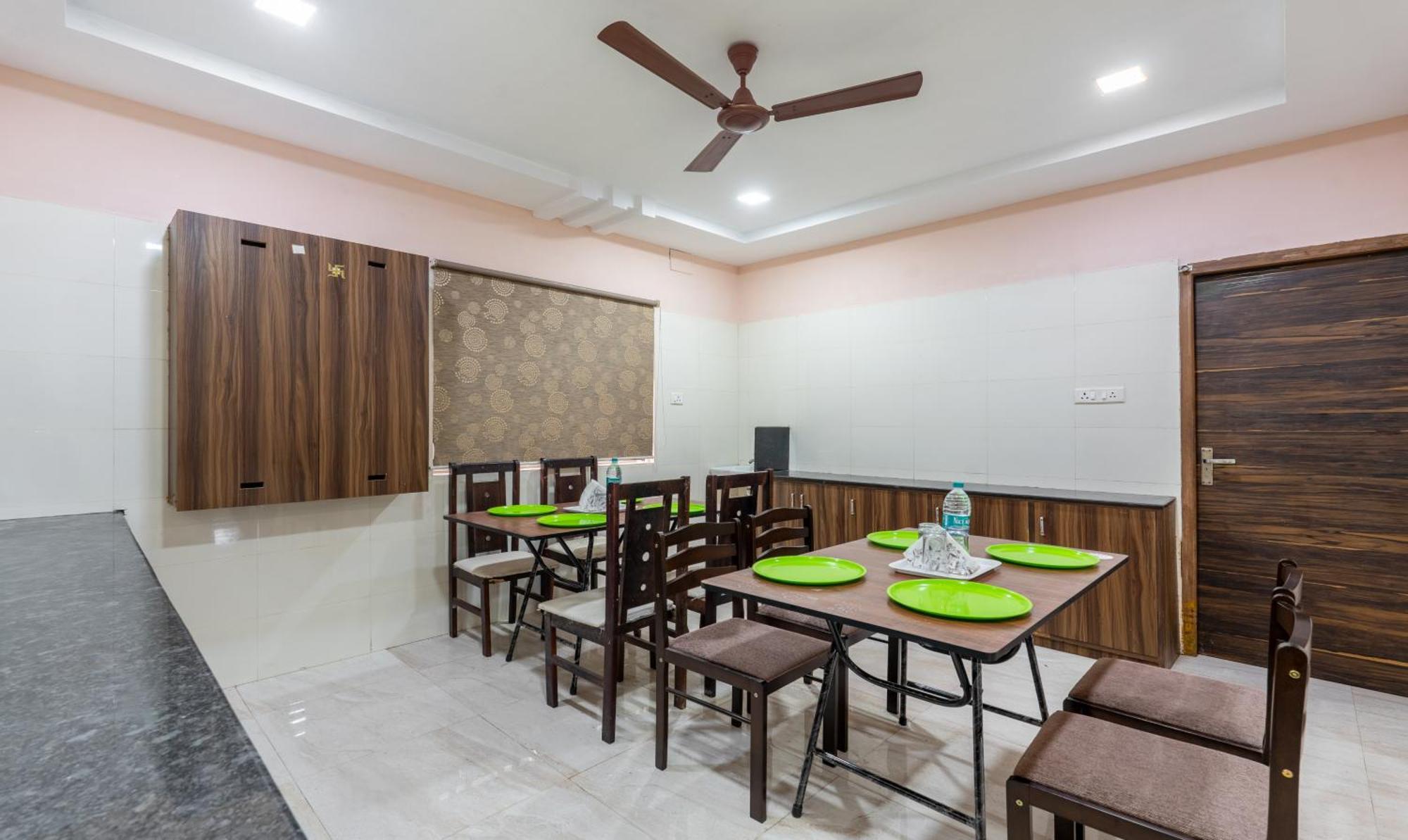 Treebo Eco Stay T Nagar Ченай Екстериор снимка
