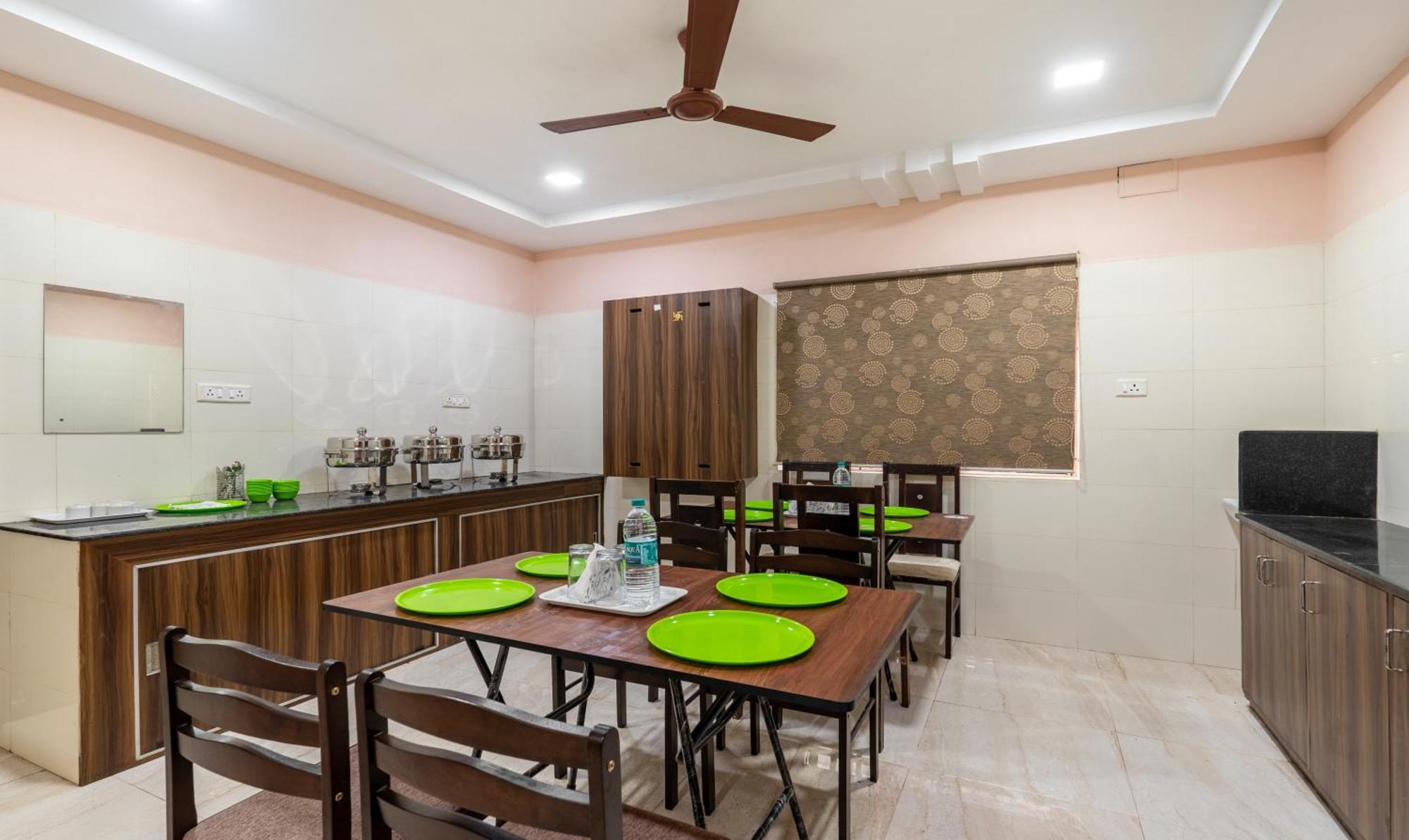 Treebo Eco Stay T Nagar Ченай Екстериор снимка